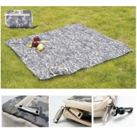 Camouflage picnic mat